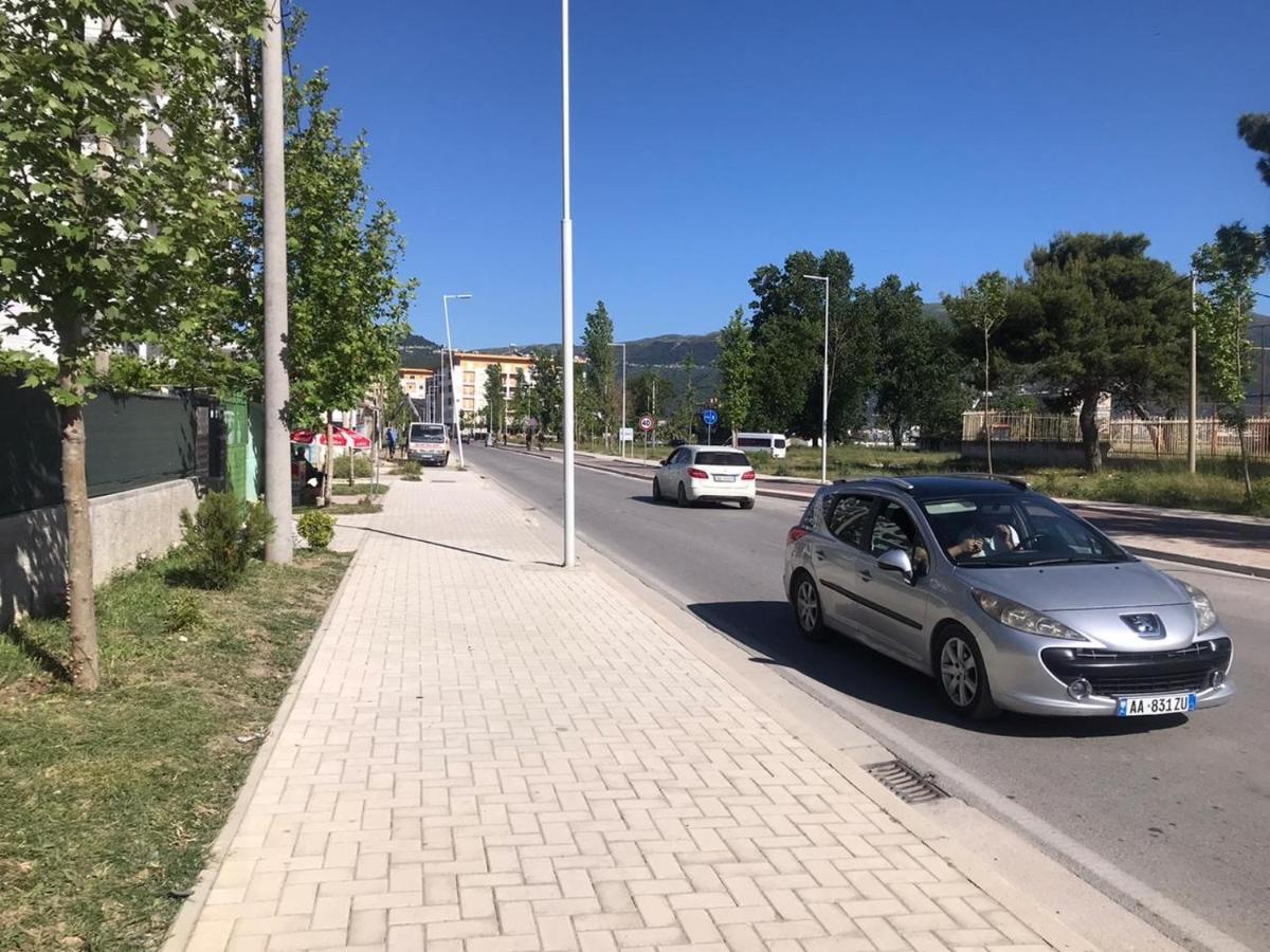 Colombo Hotel Vlorë Buitenkant foto